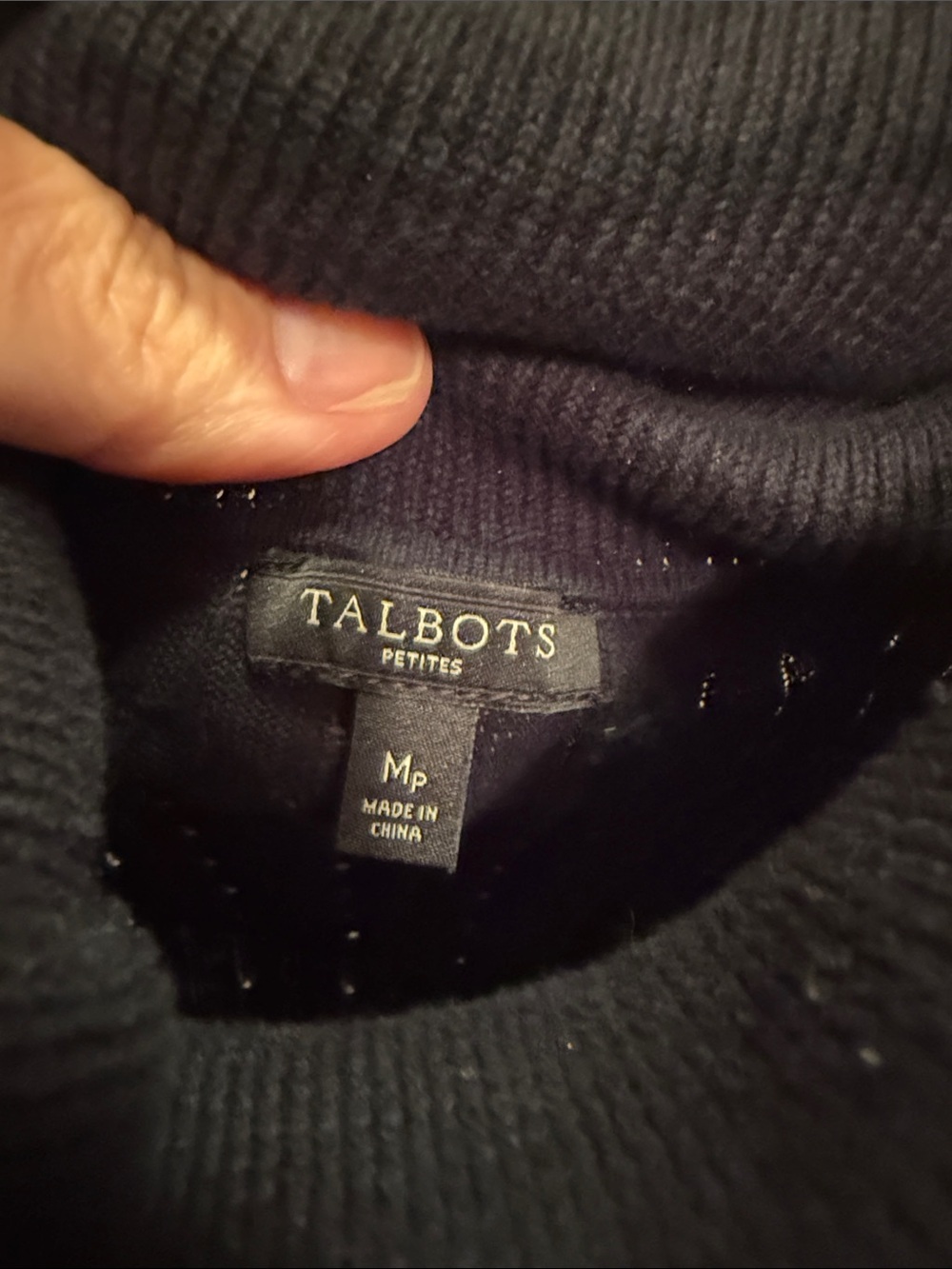 🚠🚠🚠BOGOHO🚠🚠🚠Talbots Womans Black Cable Knit Turtleneck Sweater-Medium Petite - Picture 6 of 8